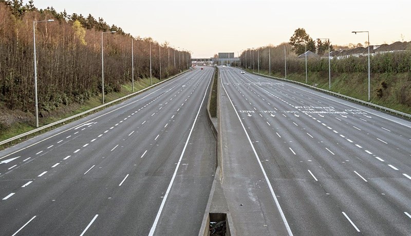 Ekki dró úr hættulegustu rykögnunum við nær algjöra stöðvun umferðar í Skotlandi