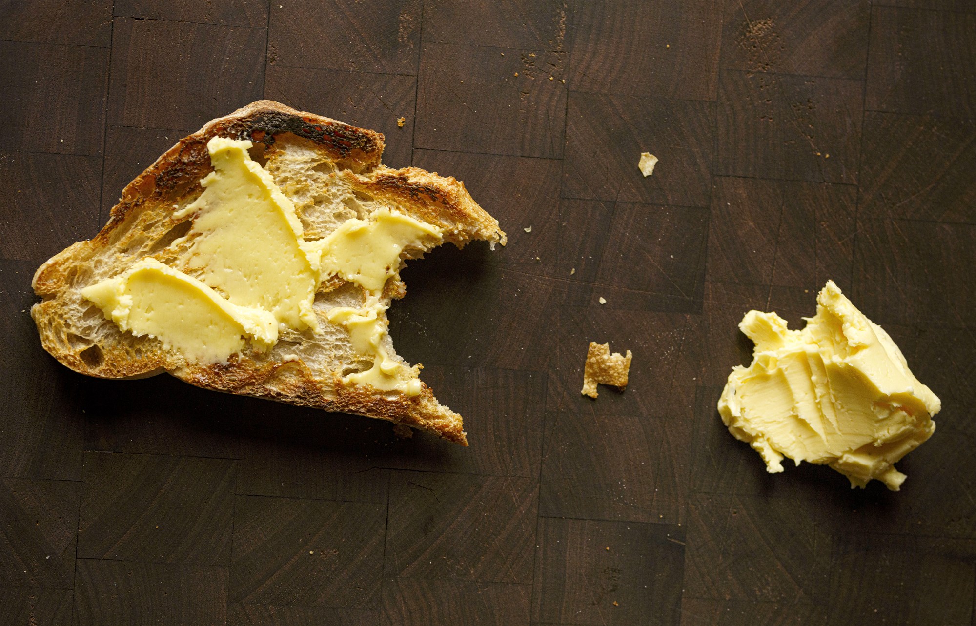 Eitthvað ofan á brauð