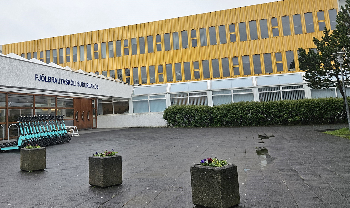 Fyrrverandi nemandi verður skólameistari