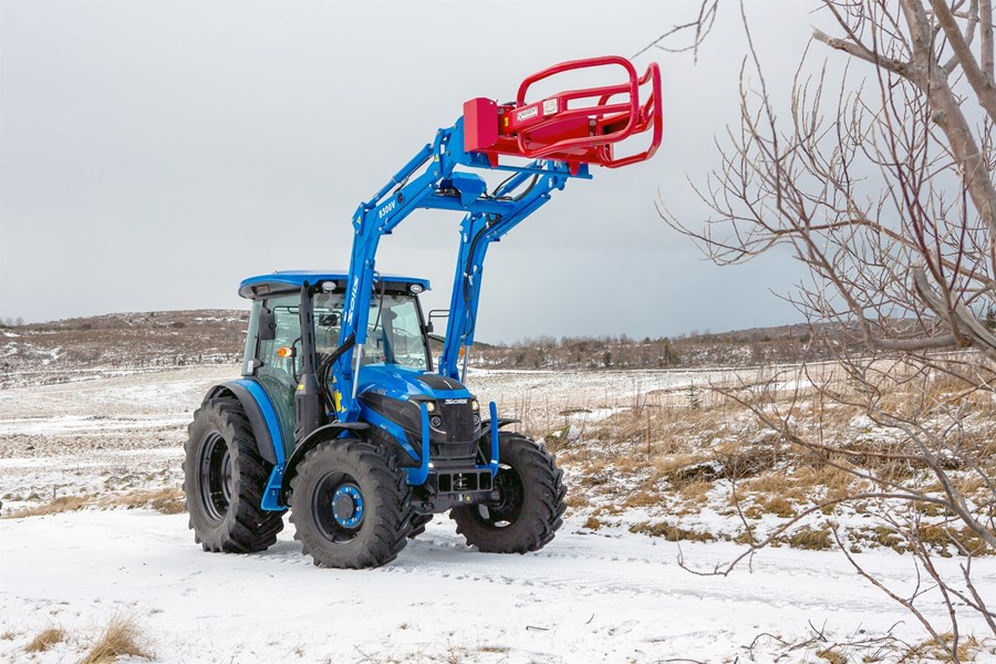 Solis XL 90 stendur upp úr þar sem framleiðandanum hefur tekist að koma fyrir flestum nauðsynlegum búnaði í nettum traktor á hagstæðu verði. Ekki skemmir fyrir að ytra útlitið er orðið smekklegt.