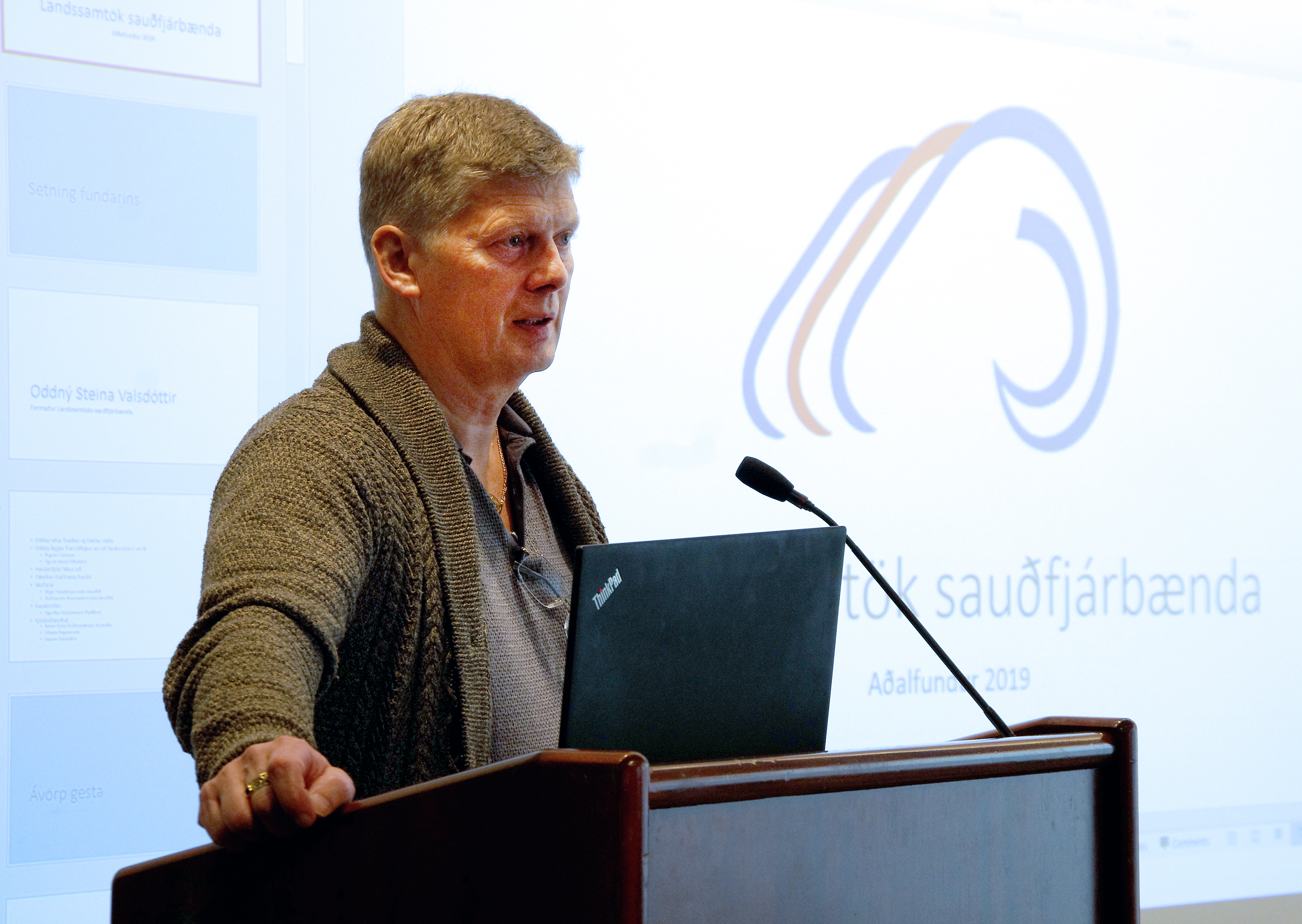 Birgðir dilkakjöts hafa sjaldan verið minni og horfur á skorti á hryggjum