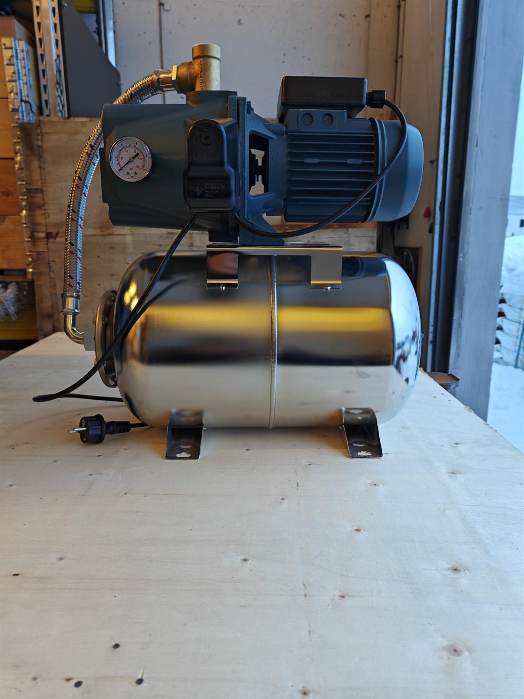 Þrýstisett fyrir neysluvatn.Til á lager