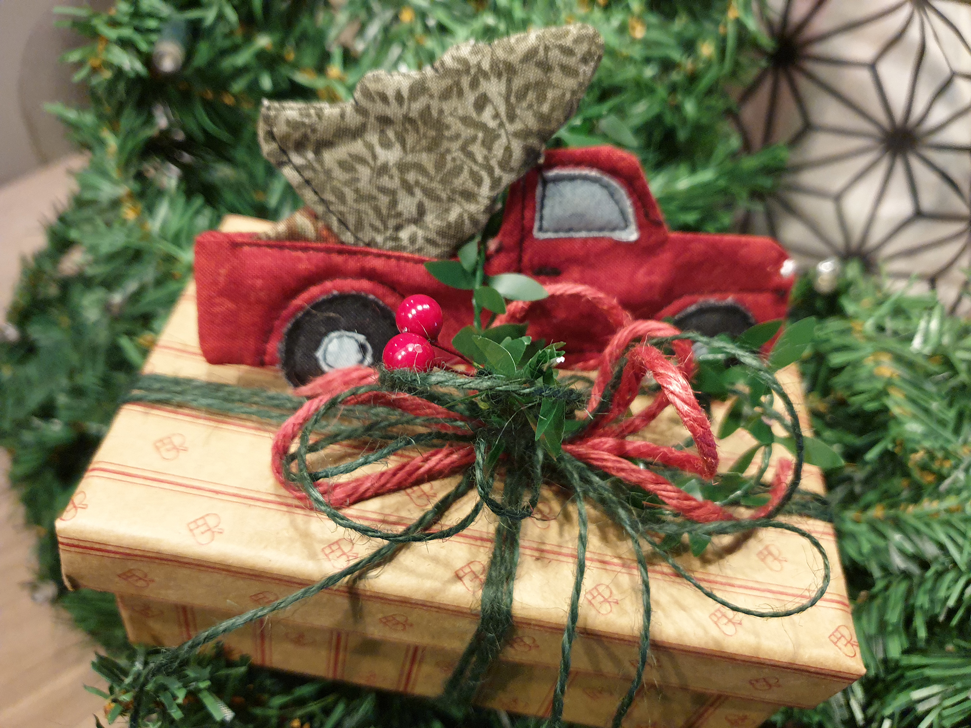 Saumum nú jólaskraut