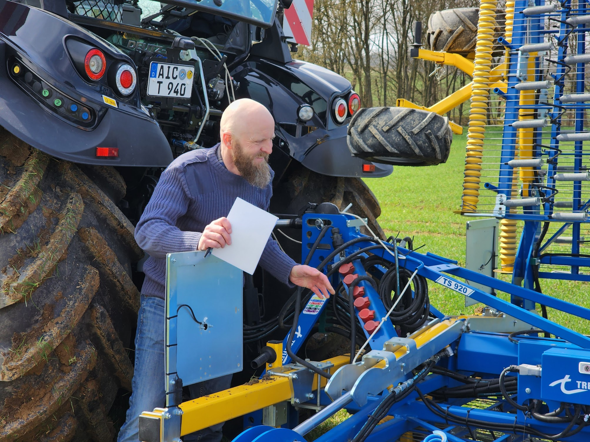 Tindaherfi reynist vel gegn illgresinu