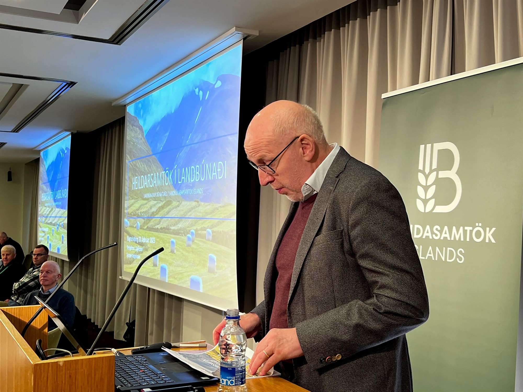 Hugmyndir að nýjum heildarsamtökum