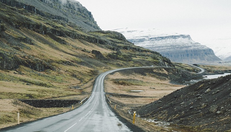 Gjaldheimta eykst á meðan fjárveitingar dragast saman