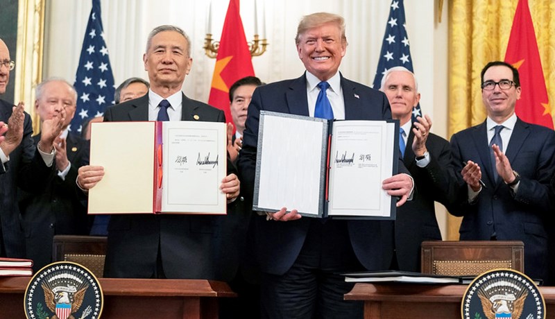 Trump undirritar samning við Kínverja um afléttingu tolla