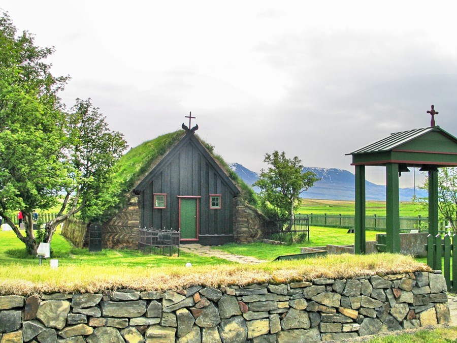 Tekur við staðarvörslu á Víðimýri