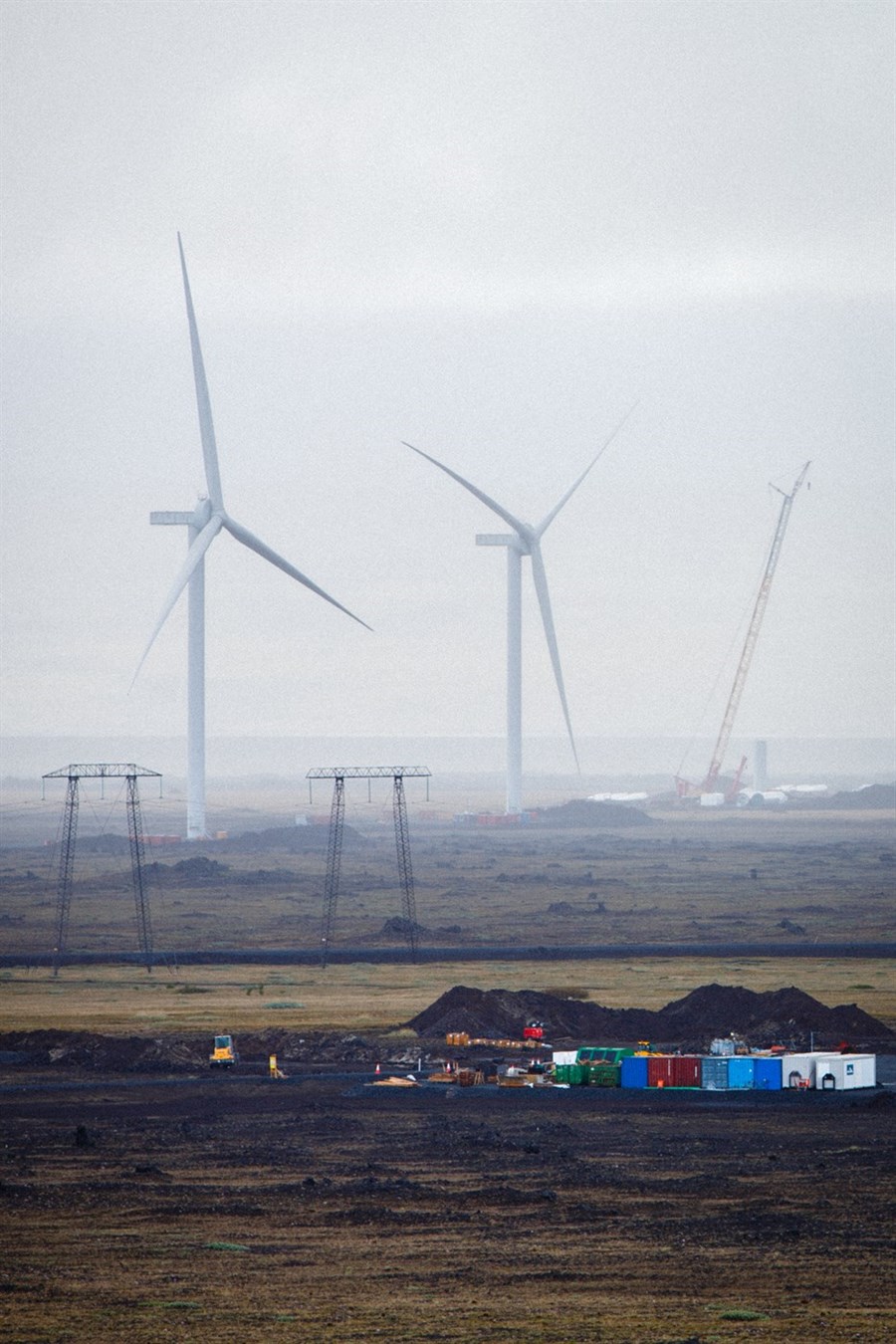 Tuttugu og átta vindmyllur eiga að rísa í Vaðölduveri, fyrsta vindorkuveri Íslands. Mynd var tekin í Vaðölduveri í sumar. 